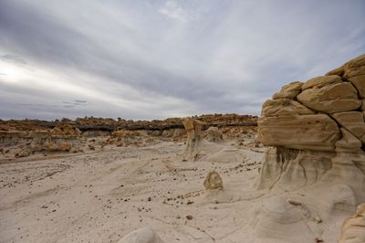 Bisti - Dark Rocks (2026)
