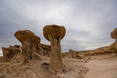 Bisti - Hand Holding Rock (2026)