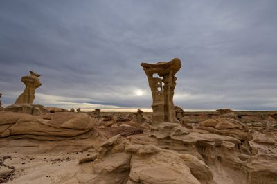 Bisti - The Alien Throne (2026)